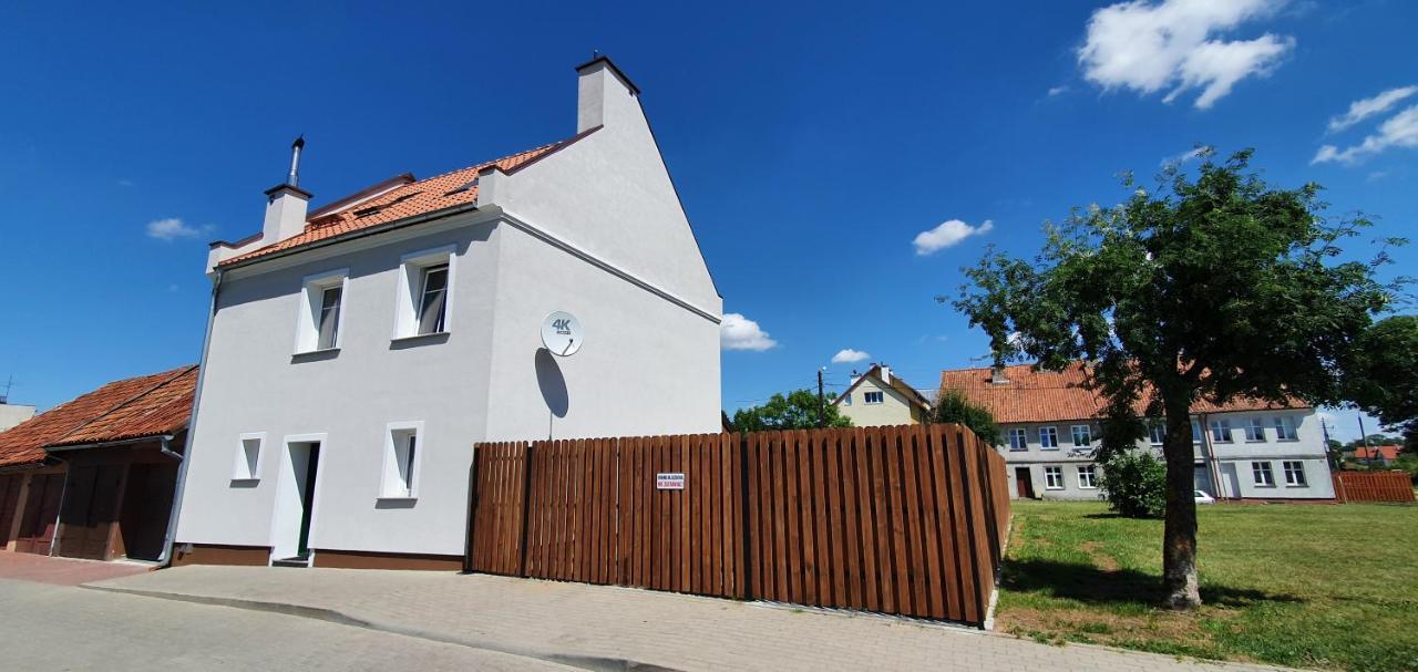 Dom W Miescie Reszel Vila Exterior foto