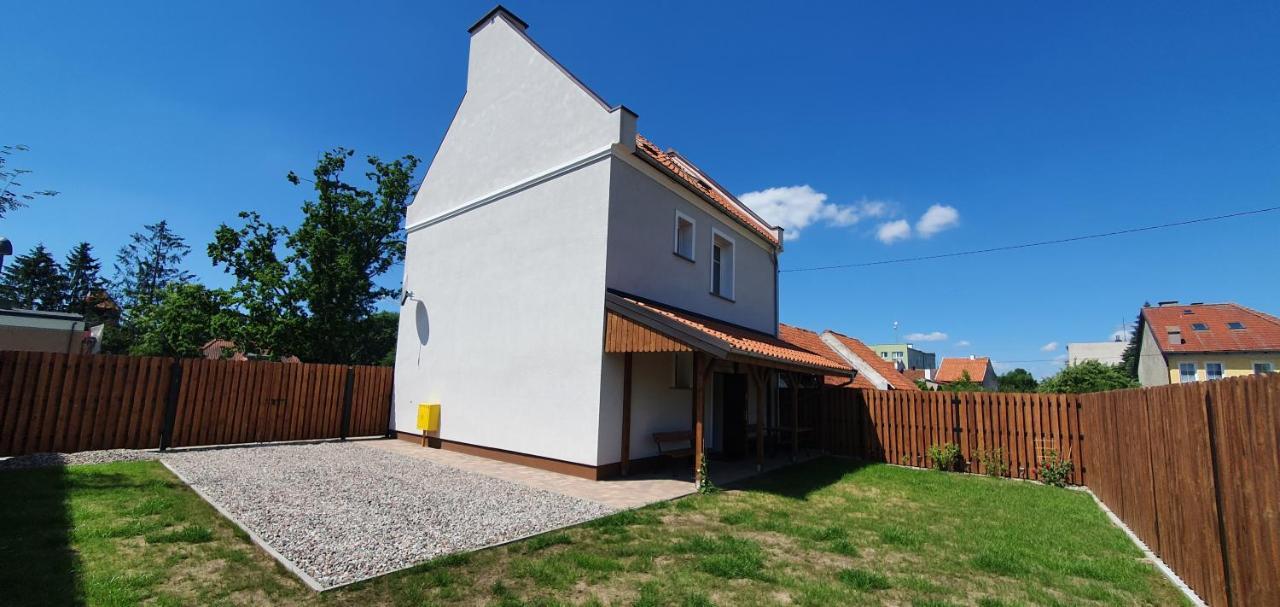 Dom W Miescie Reszel Vila Exterior foto